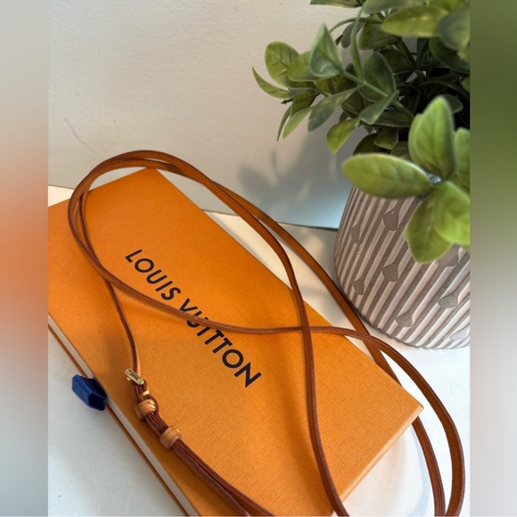 Louis Vuitton Vachetta Replacememt Strap - Picture 2 of 8